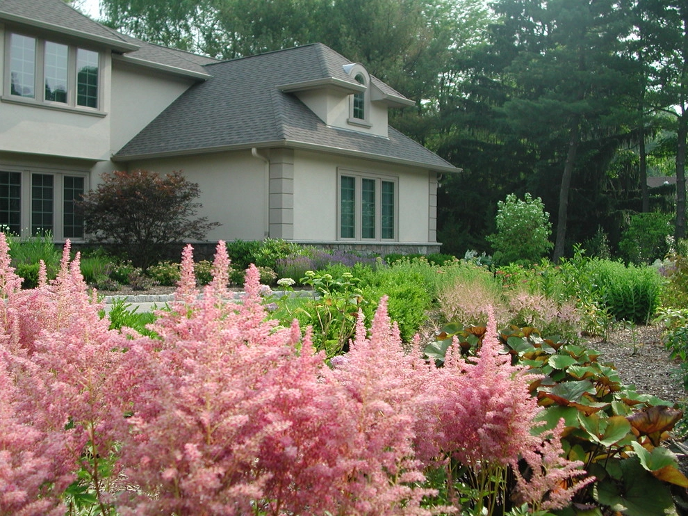 Private Residence by Artisan Landscapes And Pools - Photo 9