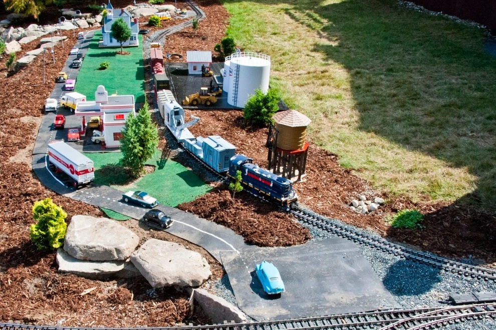 Garden Railways Gallery by Ralph Williams Landscape Design - Photo 18