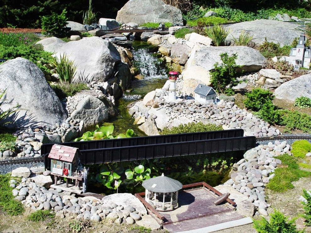 Garden Railways Gallery by Ralph Williams Landscape Design - Photo 9