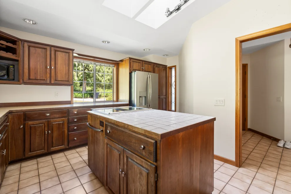 Callie Kitchen by Solid Kitchen & Bath - Photo 5