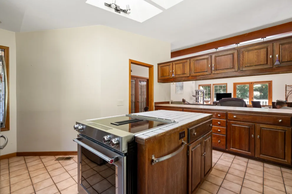 Callie Kitchen by Solid Kitchen & Bath - Photo 3