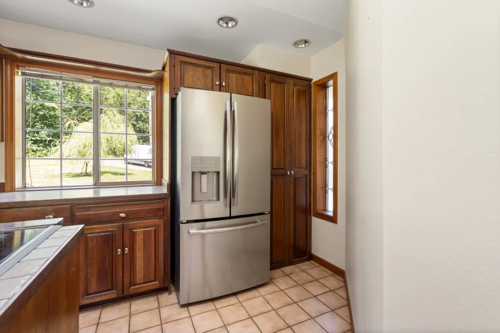 Callie Kitchen by Solid Kitchen & Bath - Photo 13