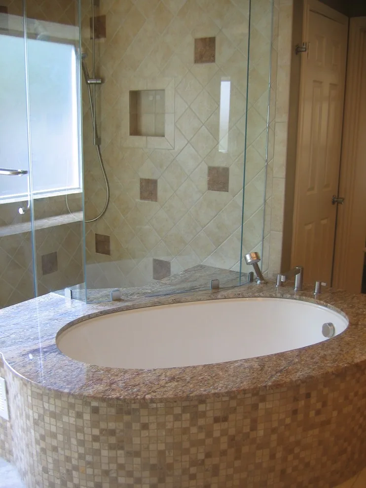 Home Kitchen and Bathroom Renovation by Heritage Construction Co. - Photo 11