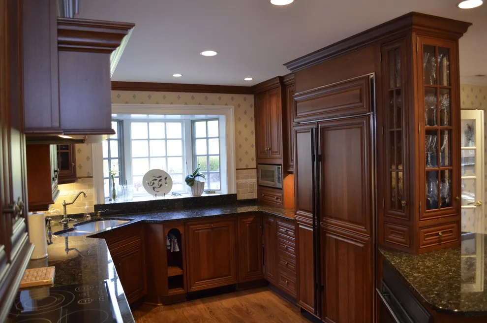 Avon, CT Kitchen Project by D.E. Jacobs Associates, Inc. - Photo 8