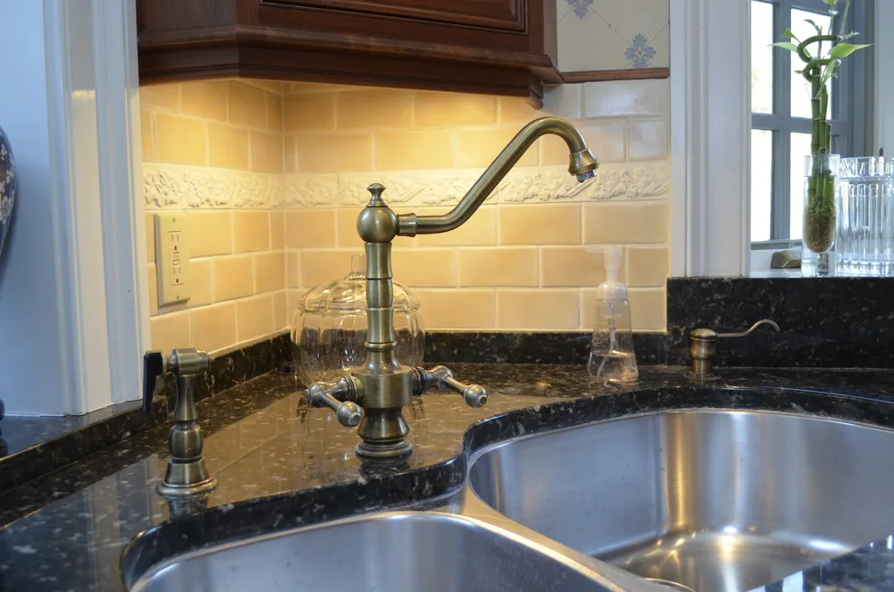 Avon, CT Kitchen Project by D.E. Jacobs Associates, Inc. - Photo 6