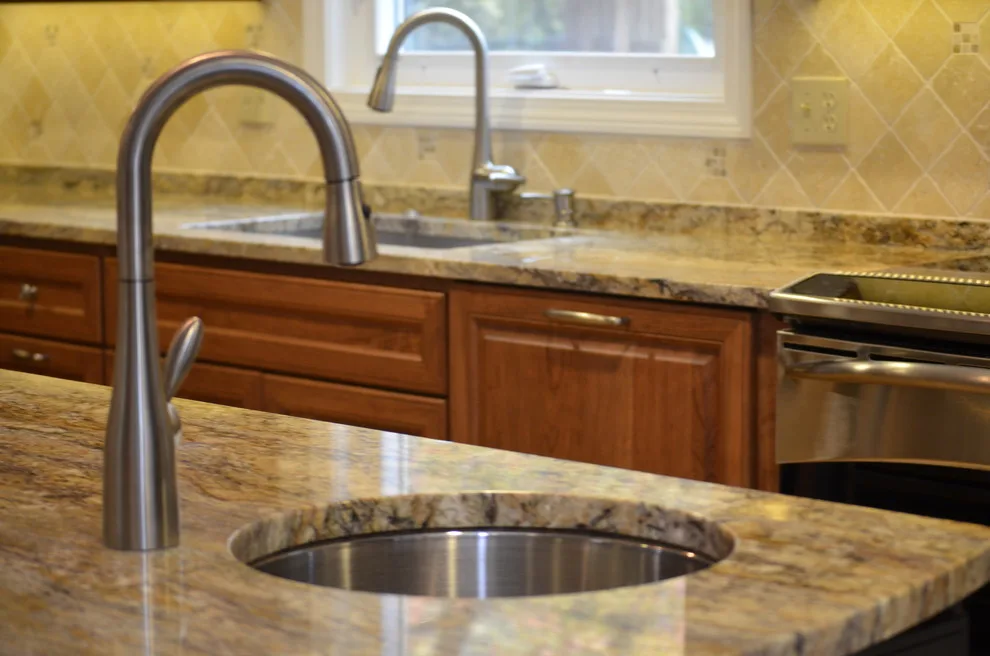 Clifton Drive Kitchen Simsbury, CT by D.E. Jacobs Associates, Inc. - Photo 2