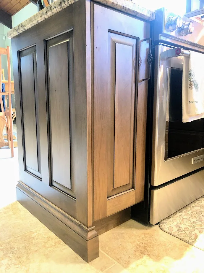 Waterfront Kitchen by Whitney Garrett / Kenwood Kitchens - Photo 8