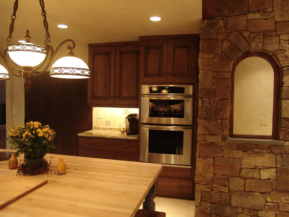 Orchard Hill Road Kitchen, Canton, CT by D.E. Jacobs Associates, Inc. - Photo 4
