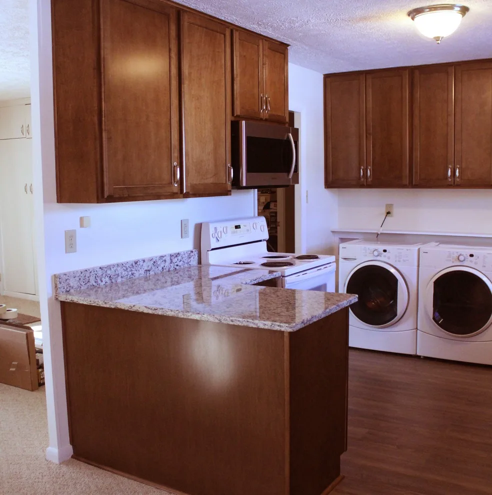 Robert Sparrow Residential - Photo 11