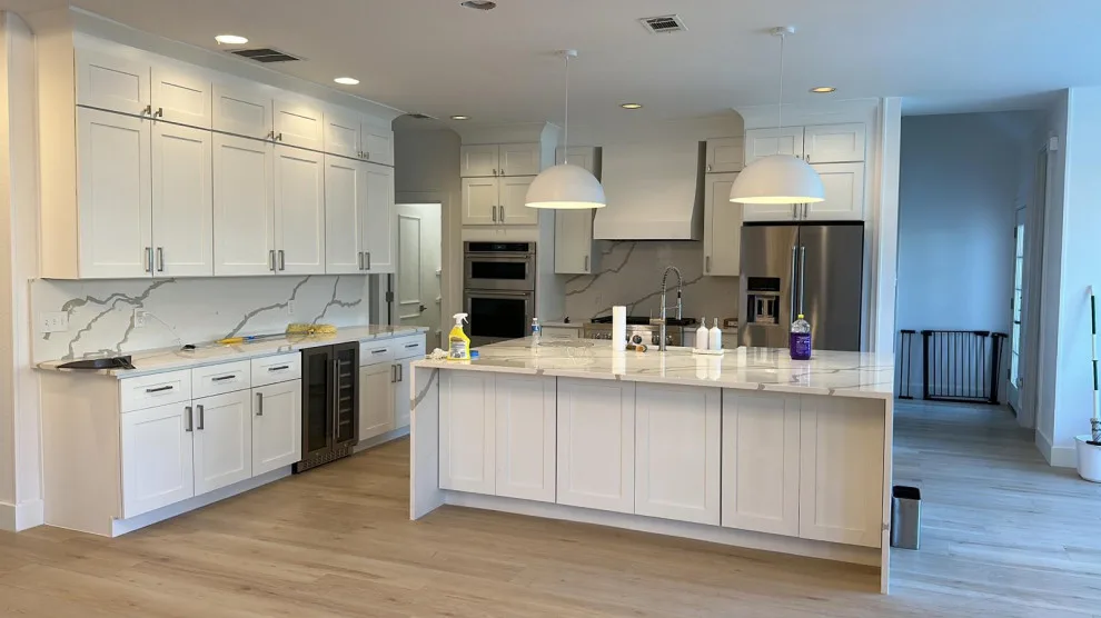 Kitchen renovation by Azores Remodeling - Photo 5