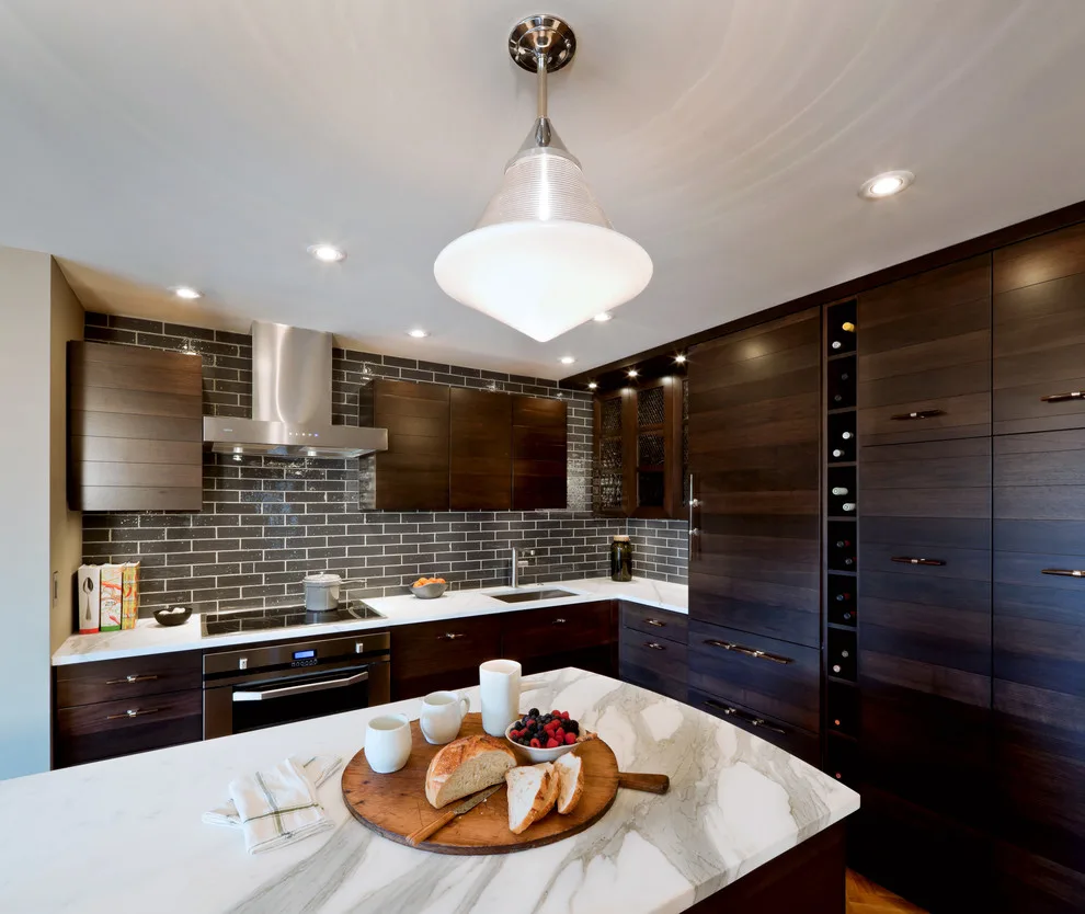 Plaza Condominium Revamp by Kitchen Studio: Kansas City - Photo 2
