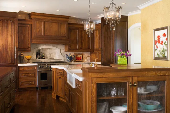 Leawood Renovation by Kitchen Studio: Kansas City - Photo 3