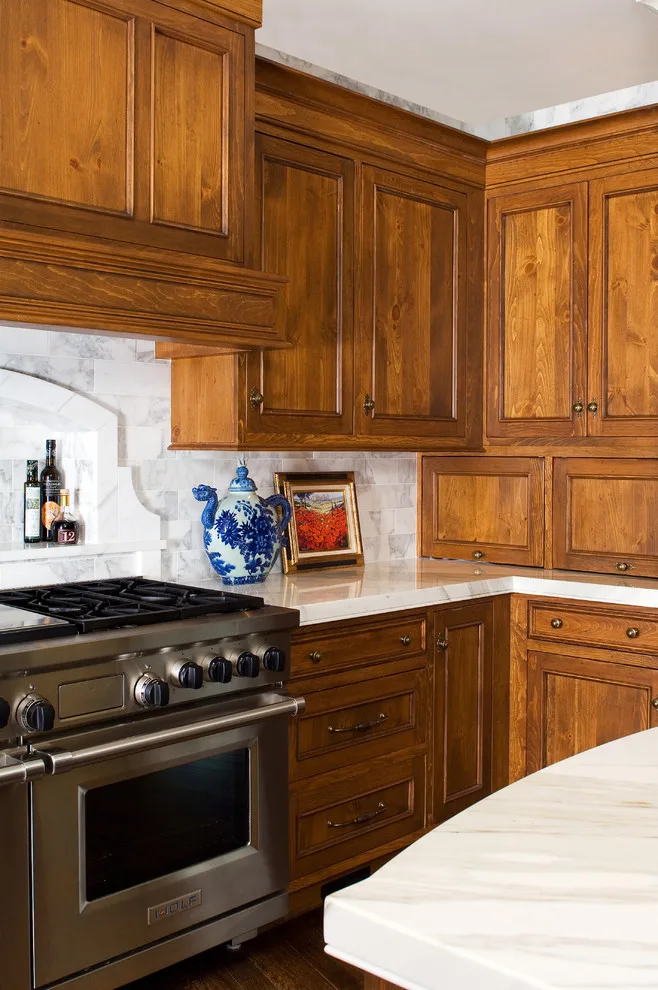 Leawood Renovation by Kitchen Studio: Kansas City - Photo 2