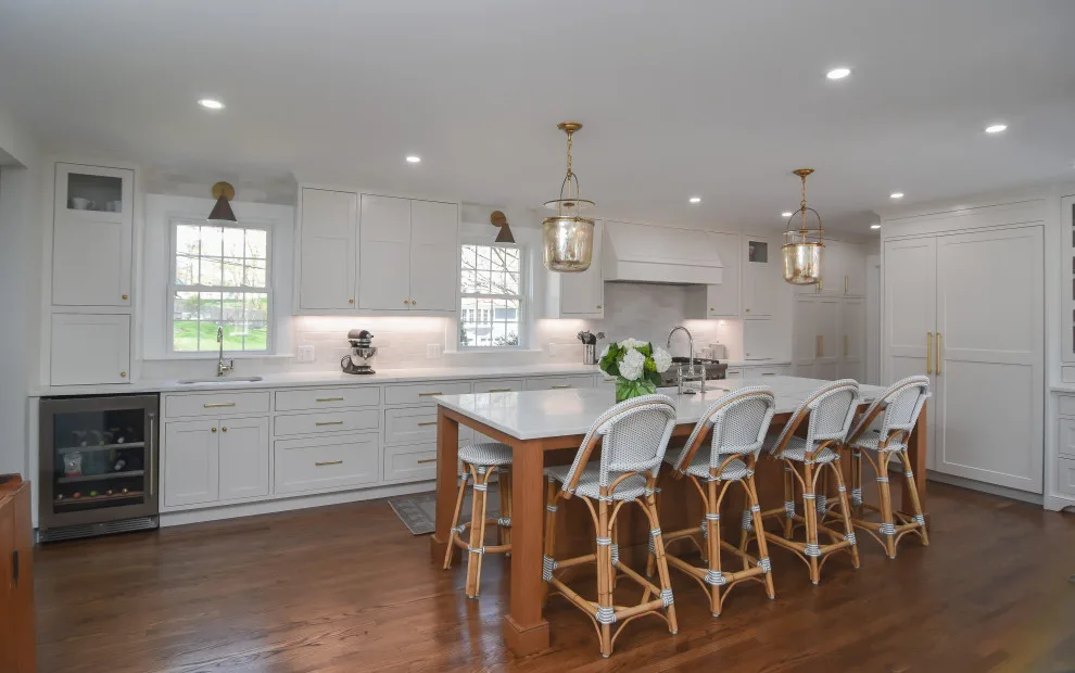 White Oak Island in a Transitional Kitchen by Taylor Made Cabinets, Leominster MA - Photo 5