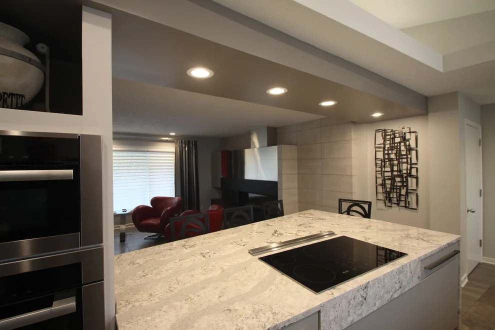 Contemporary Lakefront by Lincoln Cabinet - Photo 10