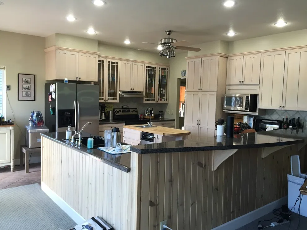 Rustic Kitchen at Lake Viking by Kitchen Studio: Kansas City - Photo 3