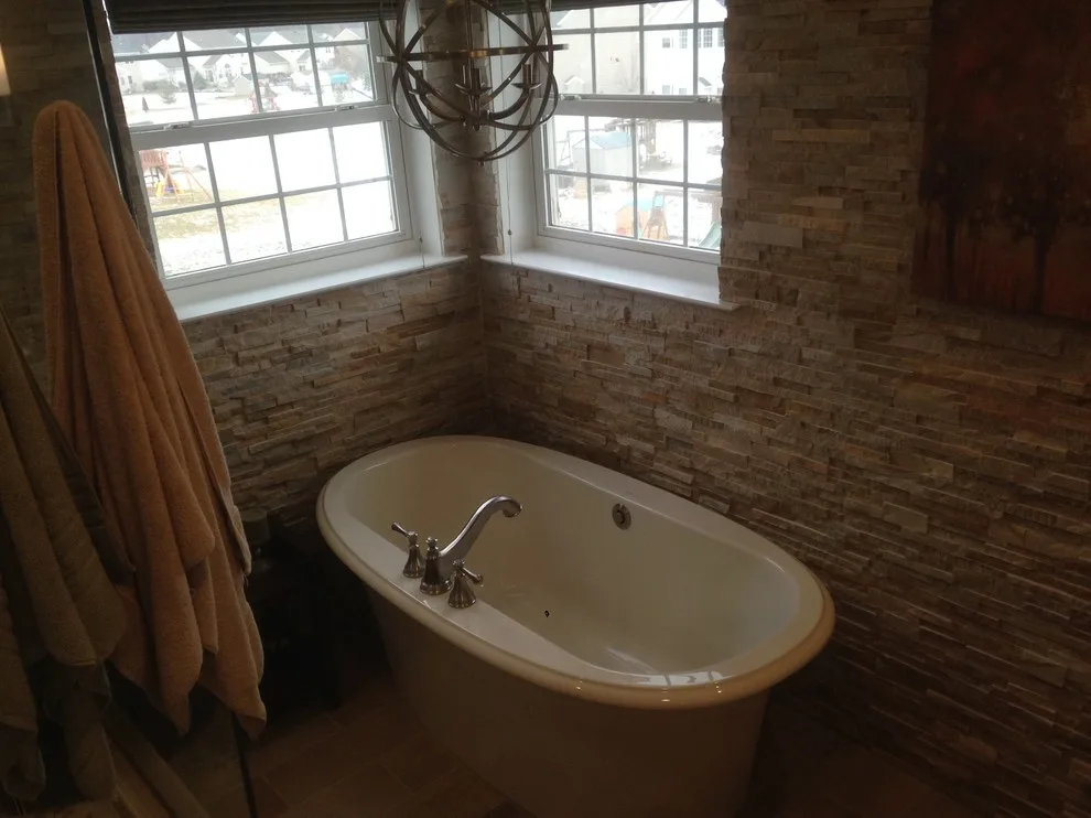 Spacious Bath Renovation by In A Week. Guaranteed - Photo 2