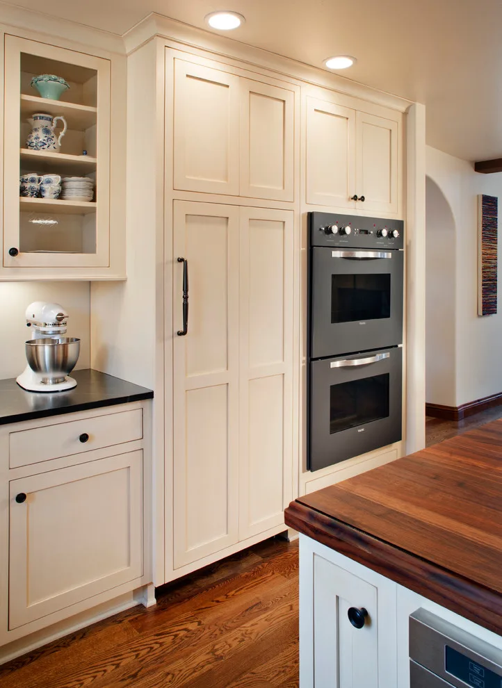 Highlighted Kitchen in Signature Kitchen & Bath Magazine Spring 2012 by Complete Kitchens - Photo 5