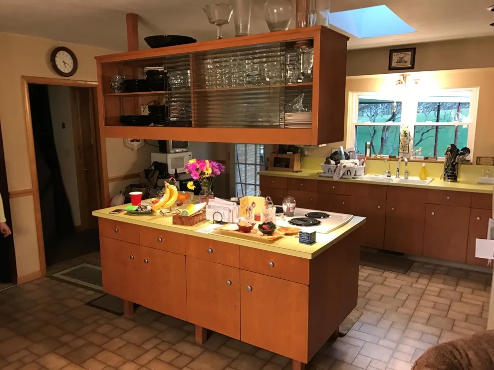 Mistletoe Street by Gatesman Kitchen & Bath - Photo 2