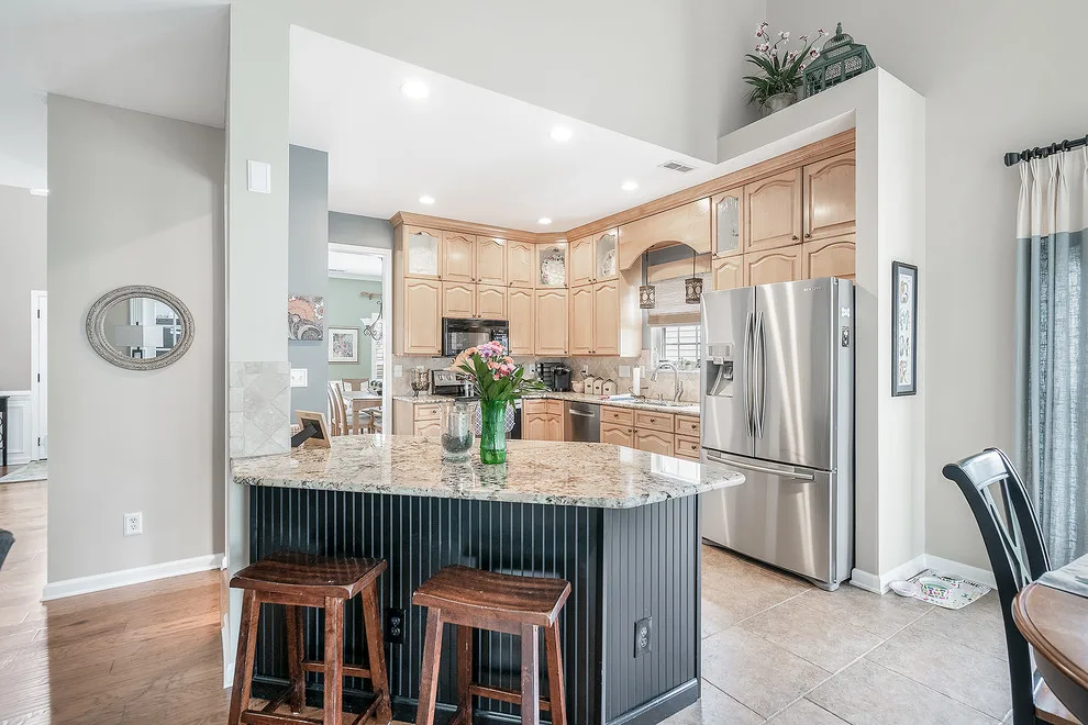 Mitchel Glen Drive Renovation by Detailed Interiors Inc. - Photo 17