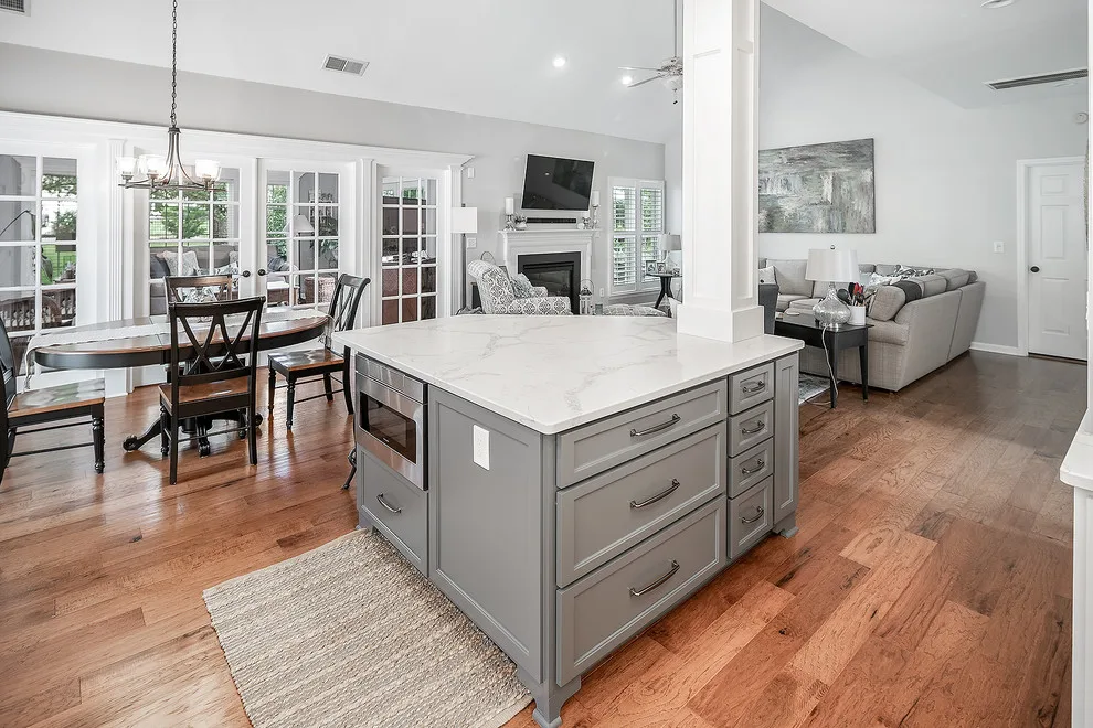 Mitchel Glen Drive Renovation by Detailed Interiors Inc. - Photo 11