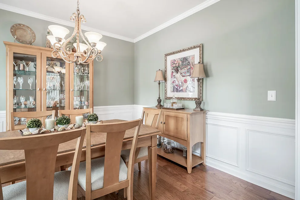 Mitchel Glen Drive Renovation by Detailed Interiors Inc. - Photo 16
