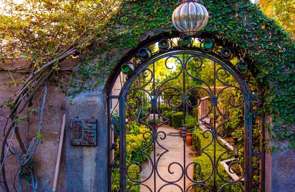Glendora italian landscape by RF Designs - Photo 4