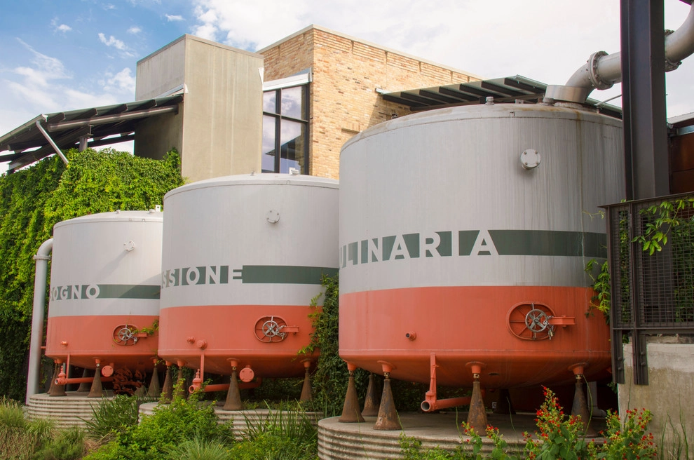 Pearl Brewery by Rialto Studio INC - Photo 9