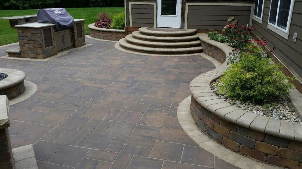 Outdoor Patios for Entertaining by Ricci's Landscape Management - Photo 5
