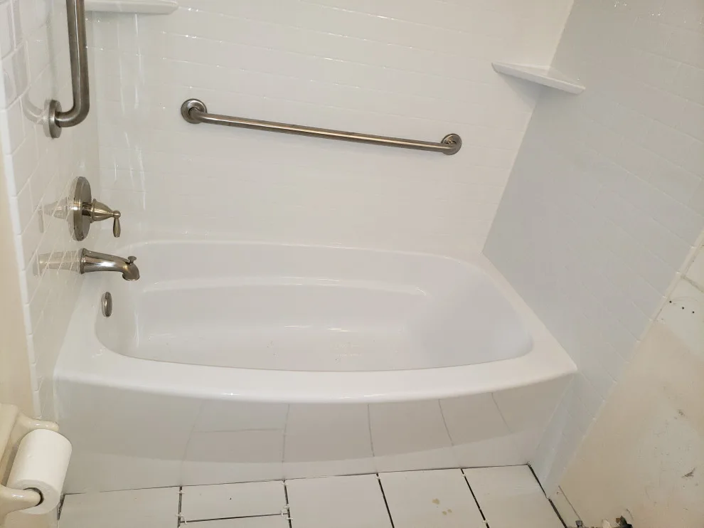 Acrylics by AAA Remodeling Of Central Florida - Photo 12