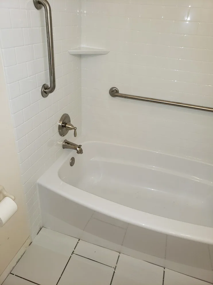 Acrylics by AAA Remodeling Of Central Florida - Photo 10