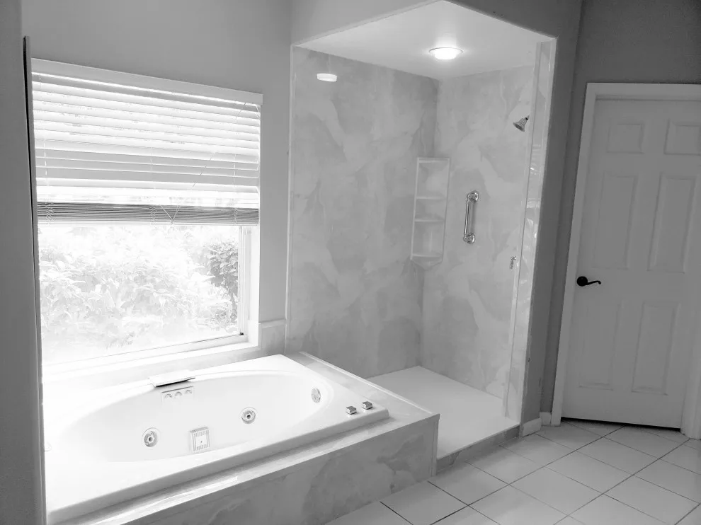 Acrylics by AAA Remodeling Of Central Florida - Photo 34