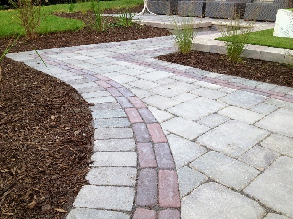 Barrington Hills Entertaining Patio by Ringers Landscape Services, Inc. - Photo 9