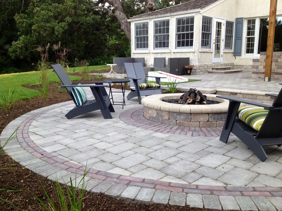 Barrington Hills Entertaining Patio by Ringers Landscape Services, Inc. - Photo 6