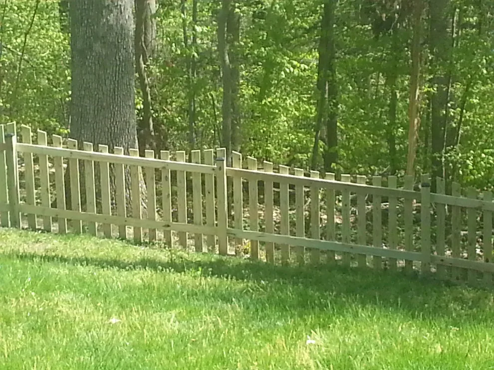 Chantilly Picket Fence by Home Services Unlimited, LLC - Photo 3