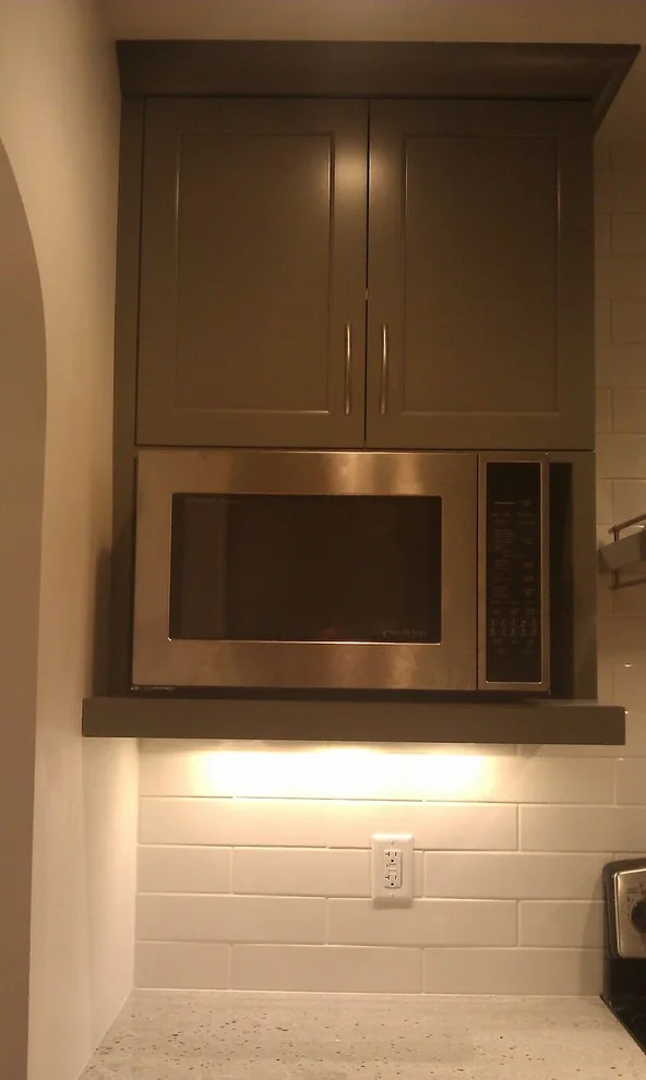 Pleasant Ridge Dining Kitchen by Wagner Remodeling And Construction - Photo 13