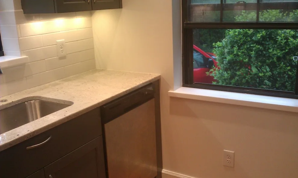 Pleasant Ridge Dining Kitchen by Wagner Remodeling And Construction - Photo 7