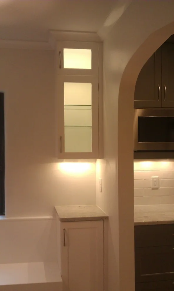 Pleasant Ridge Dining Kitchen by Wagner Remodeling And Construction - Photo 6