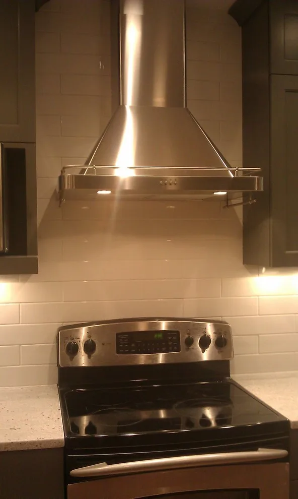 Pleasant Ridge Dining Kitchen by Wagner Remodeling And Construction - Photo 10
