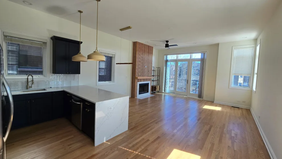 Portage Park - Kitchen Renovation by Peter Renovations Inc - Photo 6