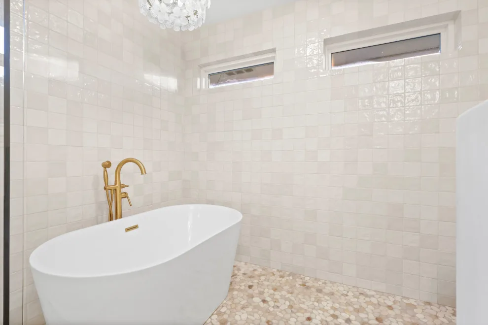 Canyon Creek - Main Bathroom Renovation by Revive And Renew Remodeling LLC - Photo 5