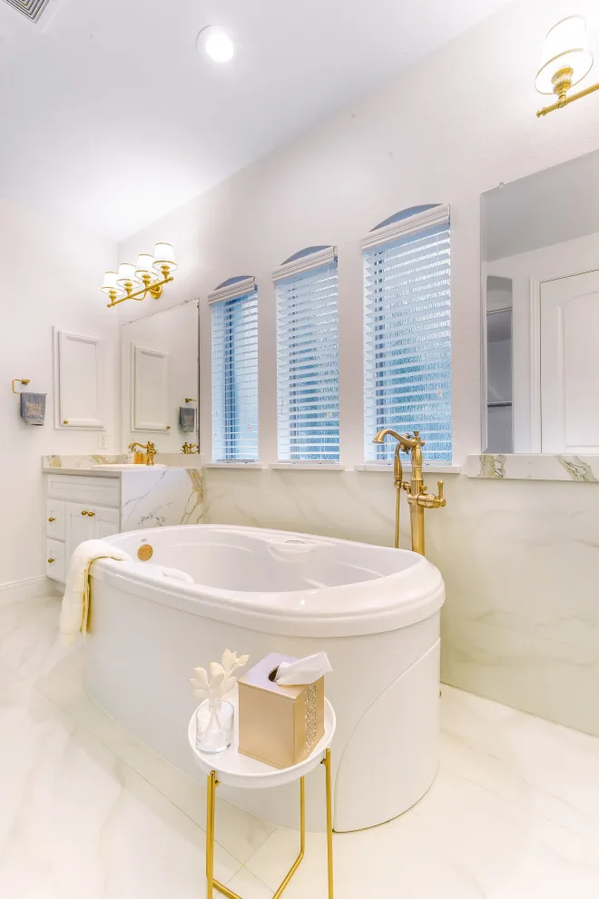Main Bathroom in Dallas by Dallas Bathroom & Kitchen Remodeling - Photo 8