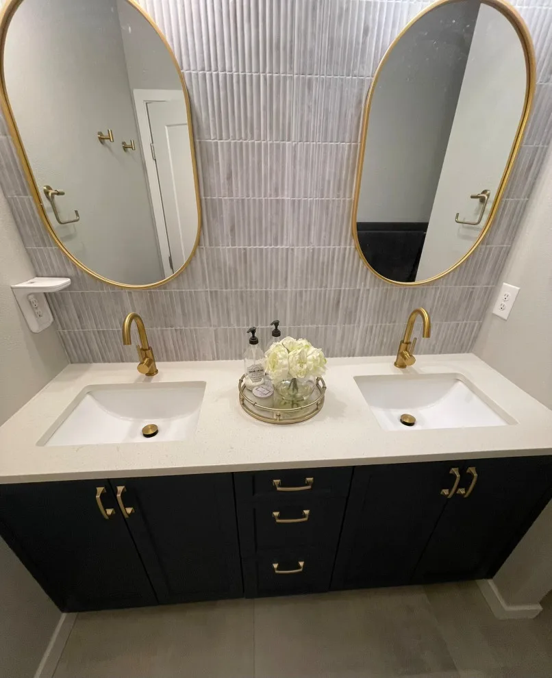 Emerald City Custom Cabinets - Photo 13