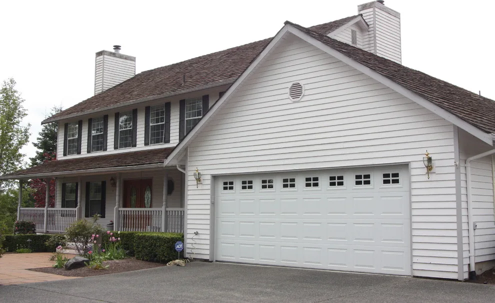 Puyallup exterior renovation by Sweatman-Young, Inc. - Photo 2