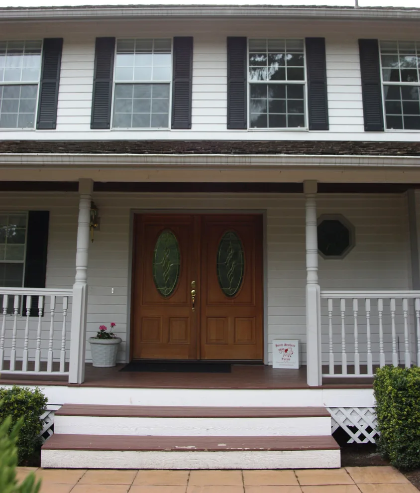 Puyallup entrance renovation by Sweatman-Young, Inc. - Photo 2