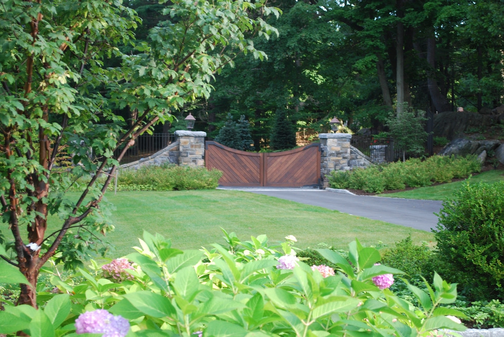 Entrances & Courtyards by Robert D. Schweitzer Jr. Landscape Architect - Photo 5