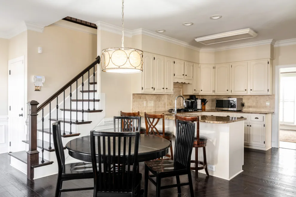 Scott Gate Court by Detailed Interiors Inc. - Photo 10