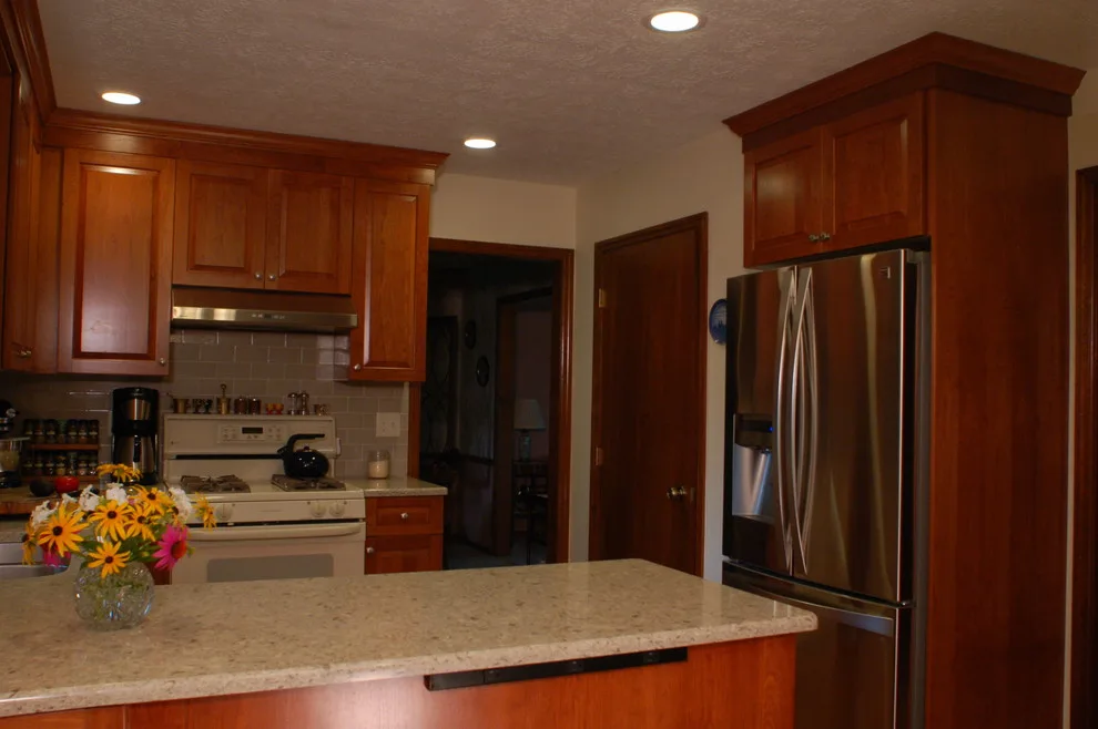 Compact and Practical Classic Kitchen by Bathroom And Kitchen Services, LLC - Photo 3