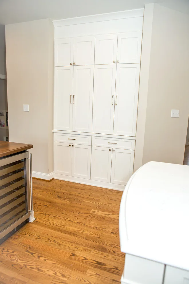Contemporary Farmhouse Kitchen Renovation - Ground Level Makeover by Lighthouse Craftsman Inc - Photo 20