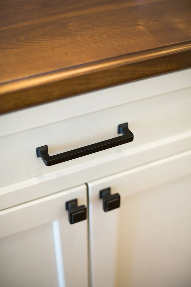 Contemporary Farmhouse Kitchen Renovation - Ground Level Makeover by Lighthouse Craftsman Inc - Photo 14